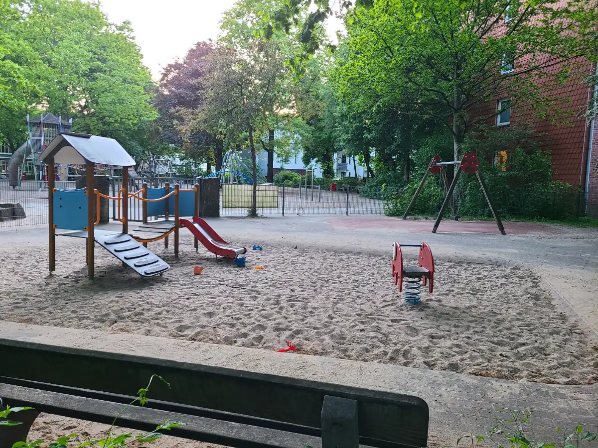 Spielplatz Schwalbenstraße